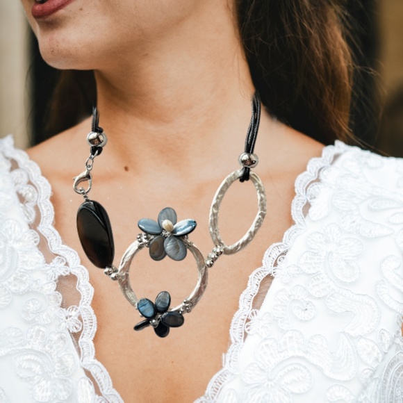 Chunky Choker Fashion Statement Necklace Black 18" - Picture 3 of 3